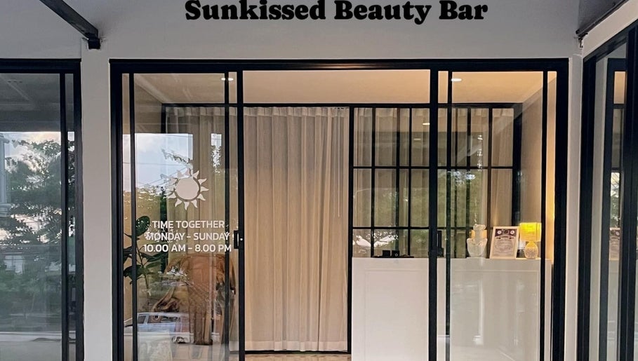 Sunkissed Beauty bar By Gigz image 1