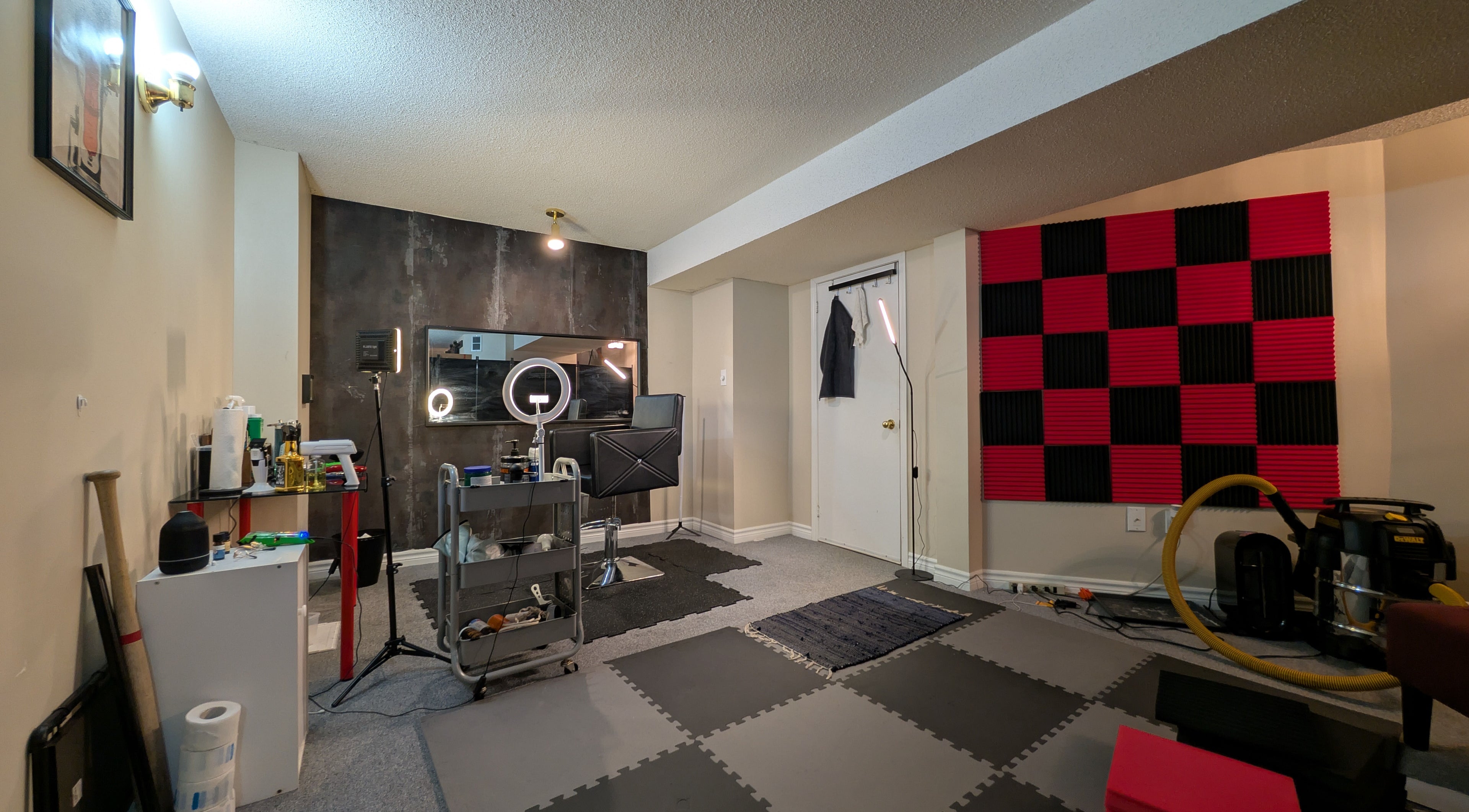 Professional styling station at T.Cutzzz in Pickering, Ontario, CA with equipment and seating.