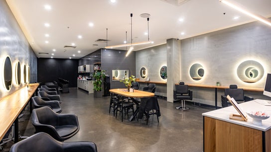 DIJANA STANKOVSKA SALON