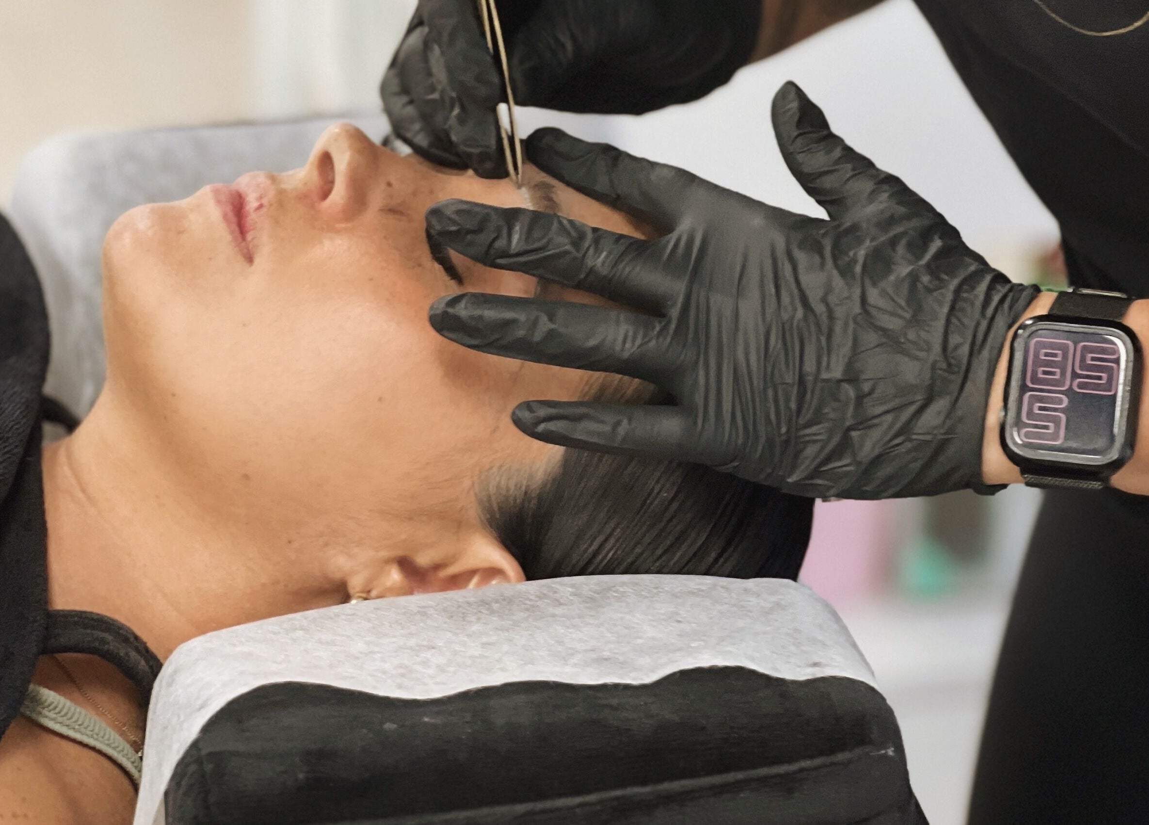 Eyebrow shaping at Lauren Elyse & Co, Woolooware, New South Wales, AU.