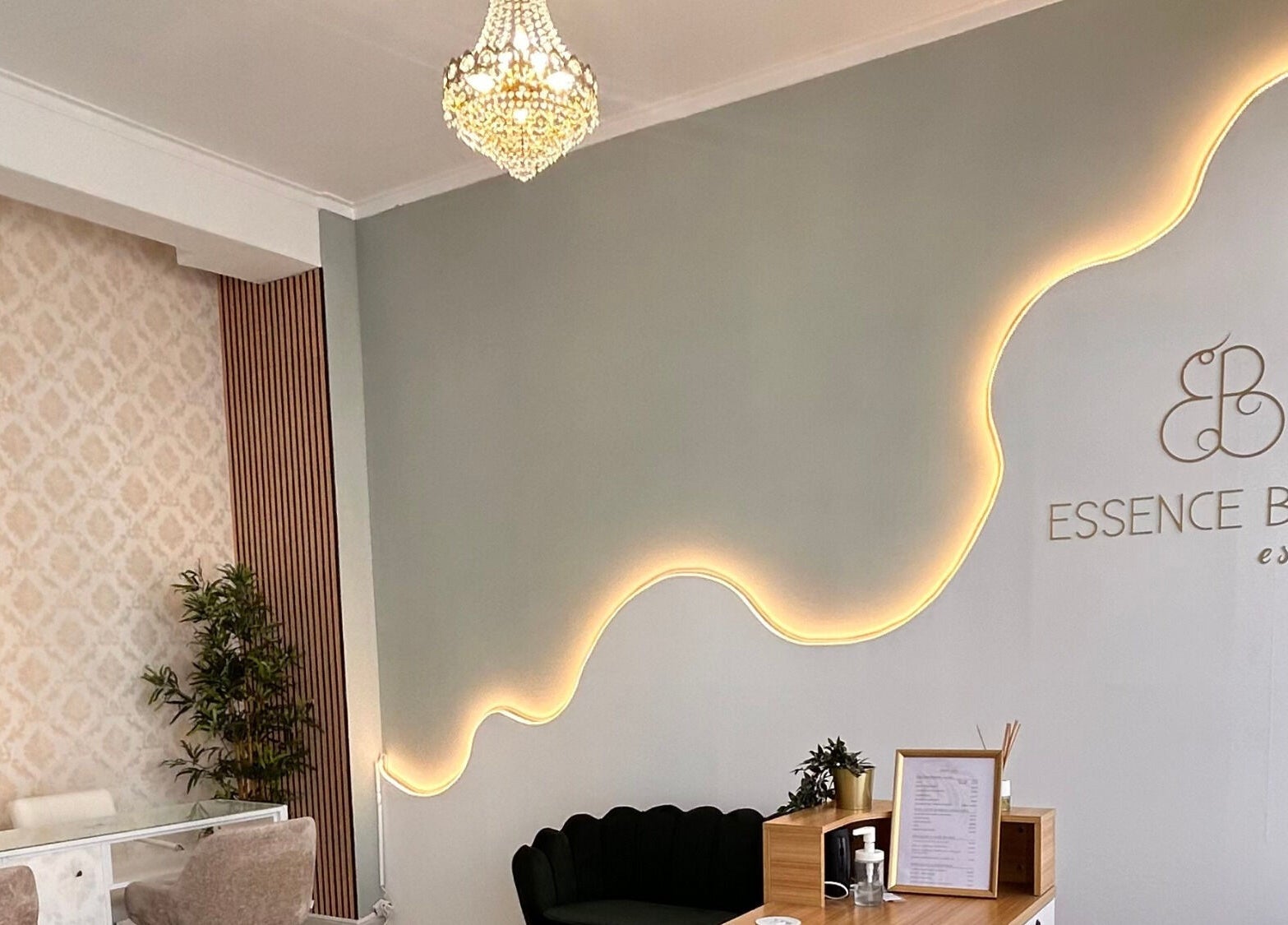 Interior do Essence Body em Algueirão-Mem Martins, Lisboa, PT, com decoração elegante e moderna.