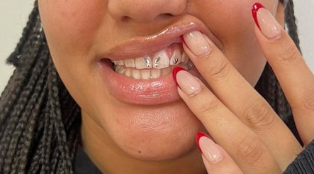 Immagine 3, Laterals and Lashes
