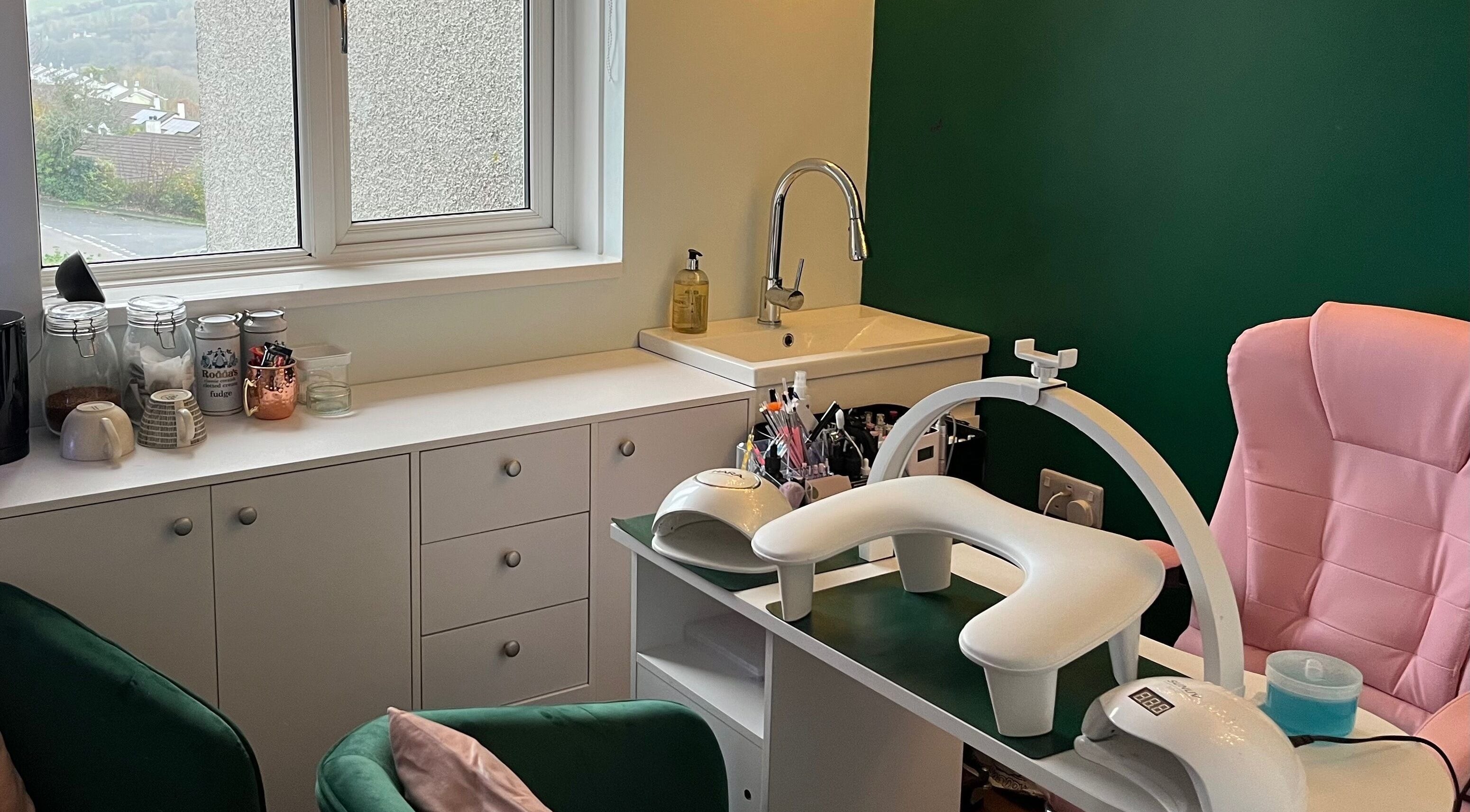 Bright, modern manicure station at Mia's Manicures, Helston, England, GB with comfortable seating.