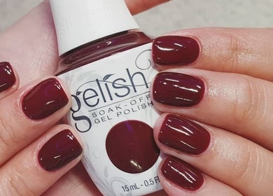 Elegant Gelish polished nails showcased at T-Royals Beauty, Cape Town, Western Cape, ZA.