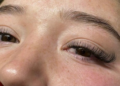 Close-up of eyelash extensions at Beautitude in Clitheroe, England, GB.