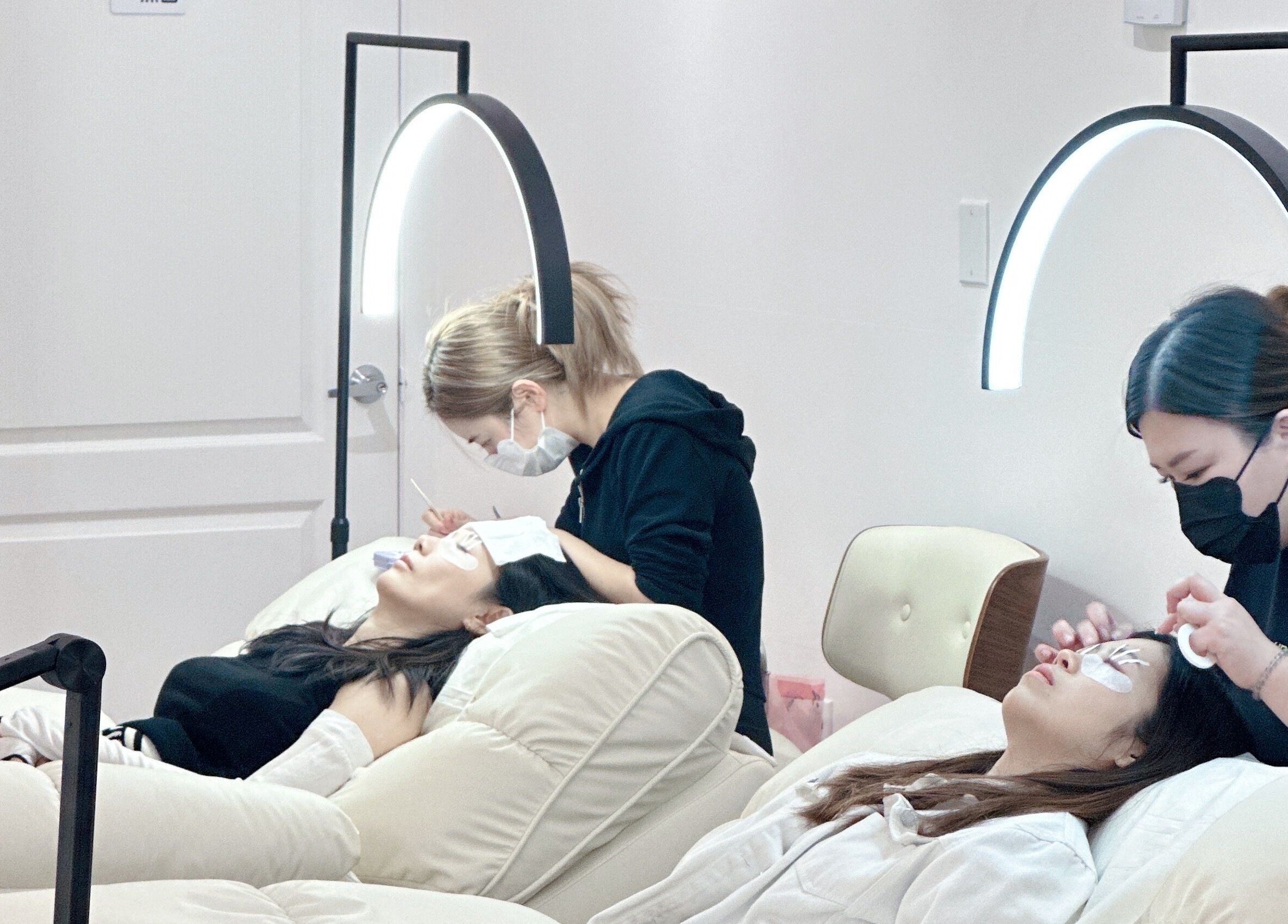Lunaria in Richmond, BC offers luxurious spa treatments with skilled therapists in a serene setting.