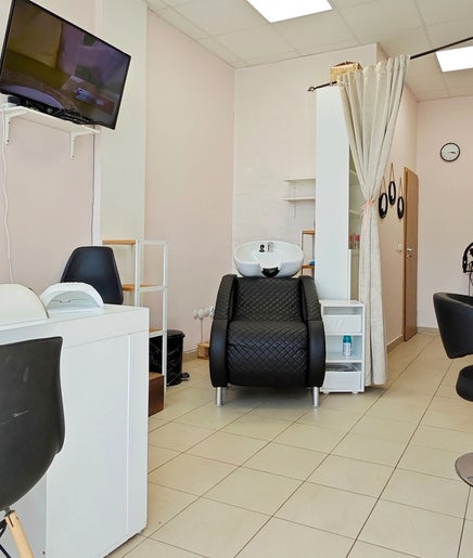 VA Beauty Salon image 2