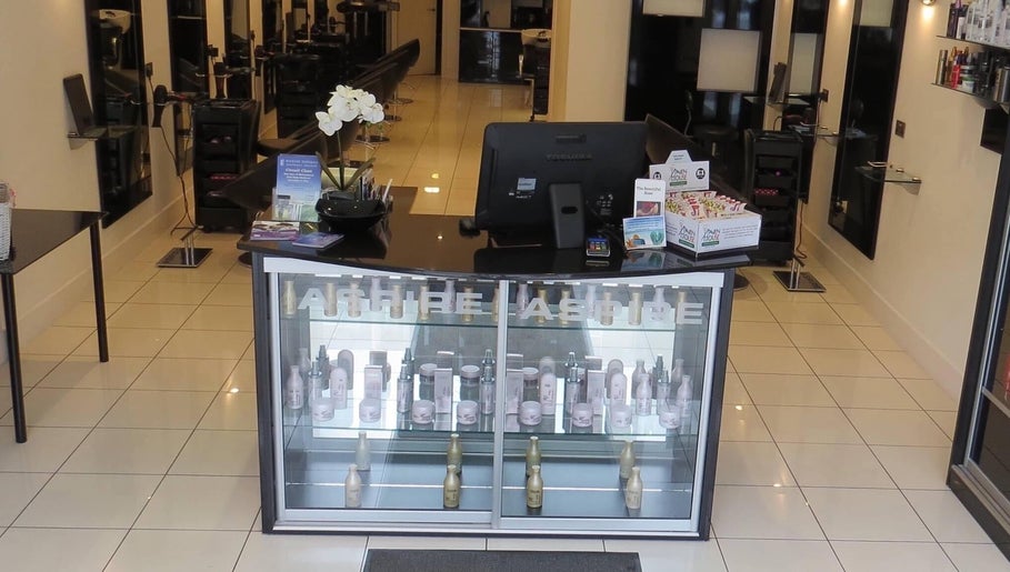 La Rosa within Aspire hairdressing salon image 1