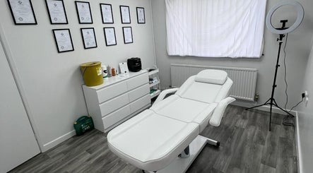 Sculpt & Define Studio