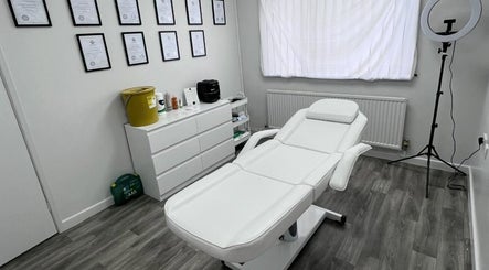 Sculpt & Define Studio