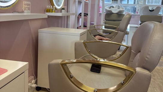 Lyn beauty & co.