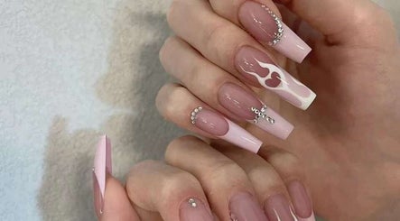 Aurora Nails & Beauty