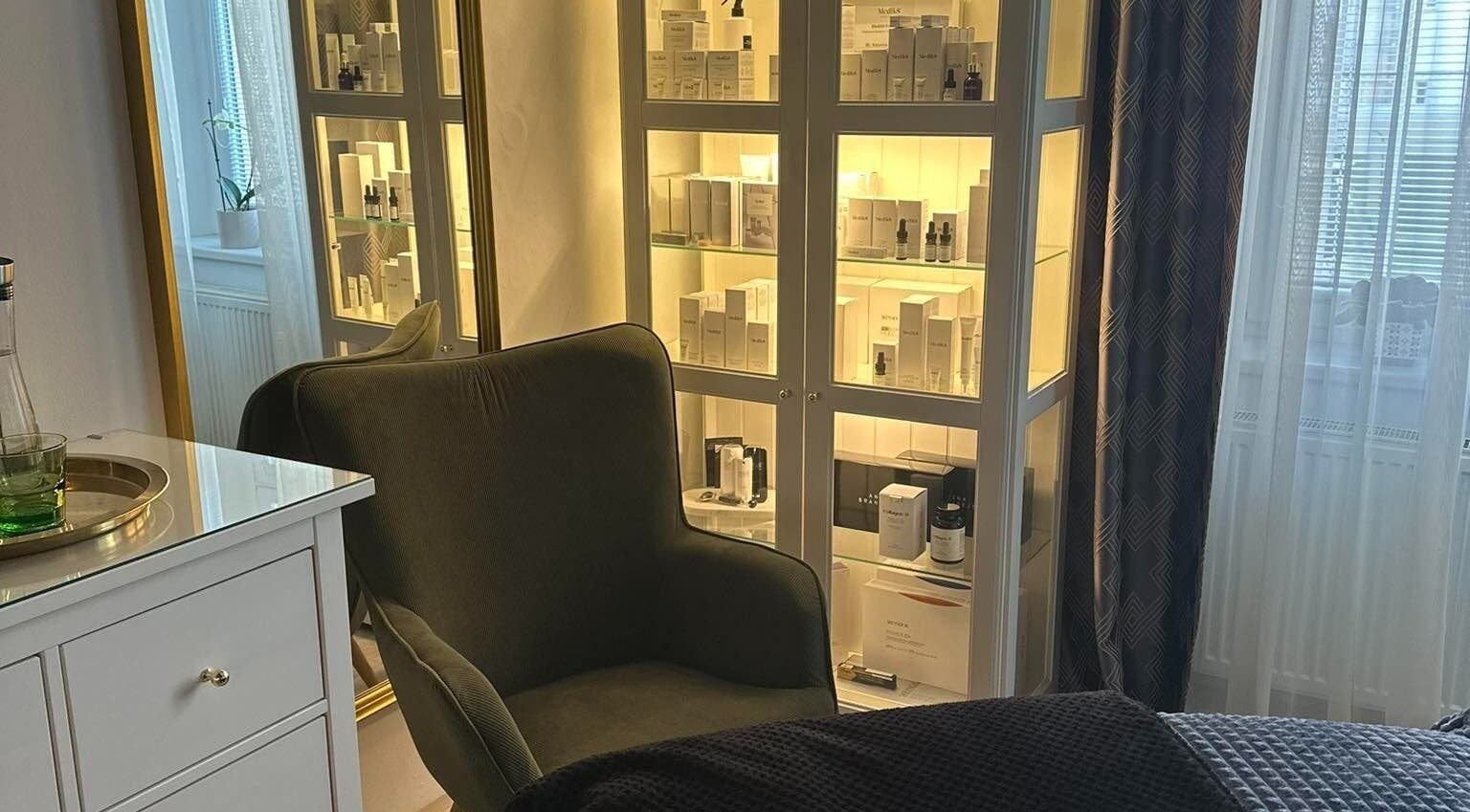 Elegantní interiér Kosmetický salon Beauty Hair Health Skinlab by K, Hlavní Město Praha, Hlavní Město Praha, CZ.