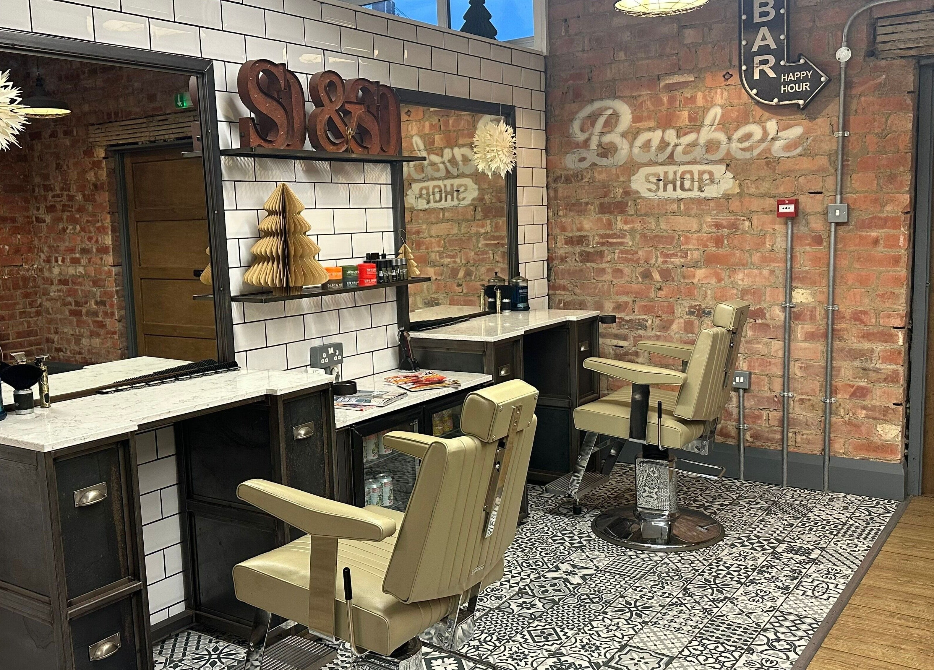 Vintage salon chairs in So & So Hairdressing, Whitley Bay, England, GB with stylish interiors.