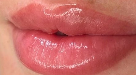 Semi-Permanent Makeup by Nadia image 2