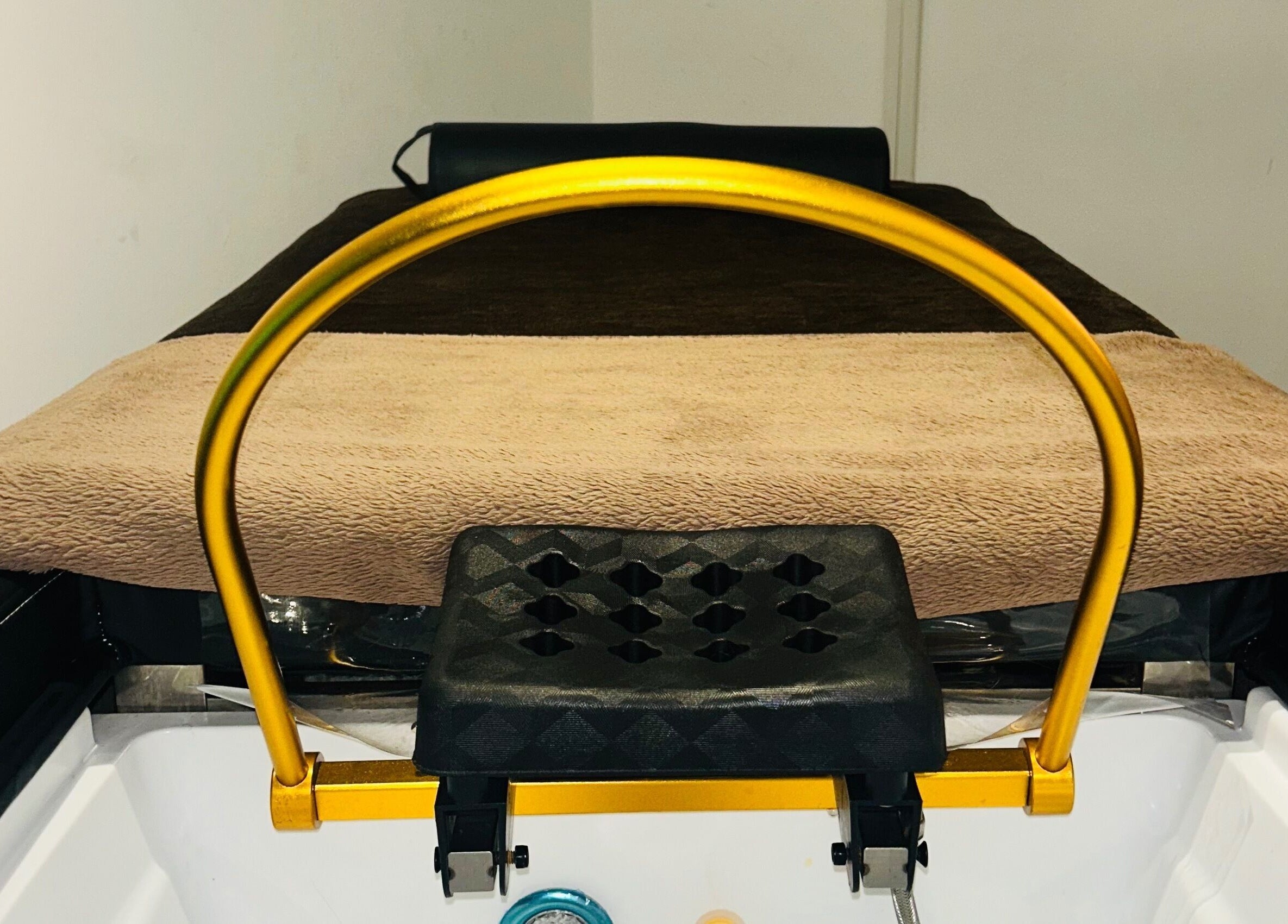 Luxurious spa bed at Sparkle Well-being in Saltcoats, Scotland, GB. Experience relaxation in style.