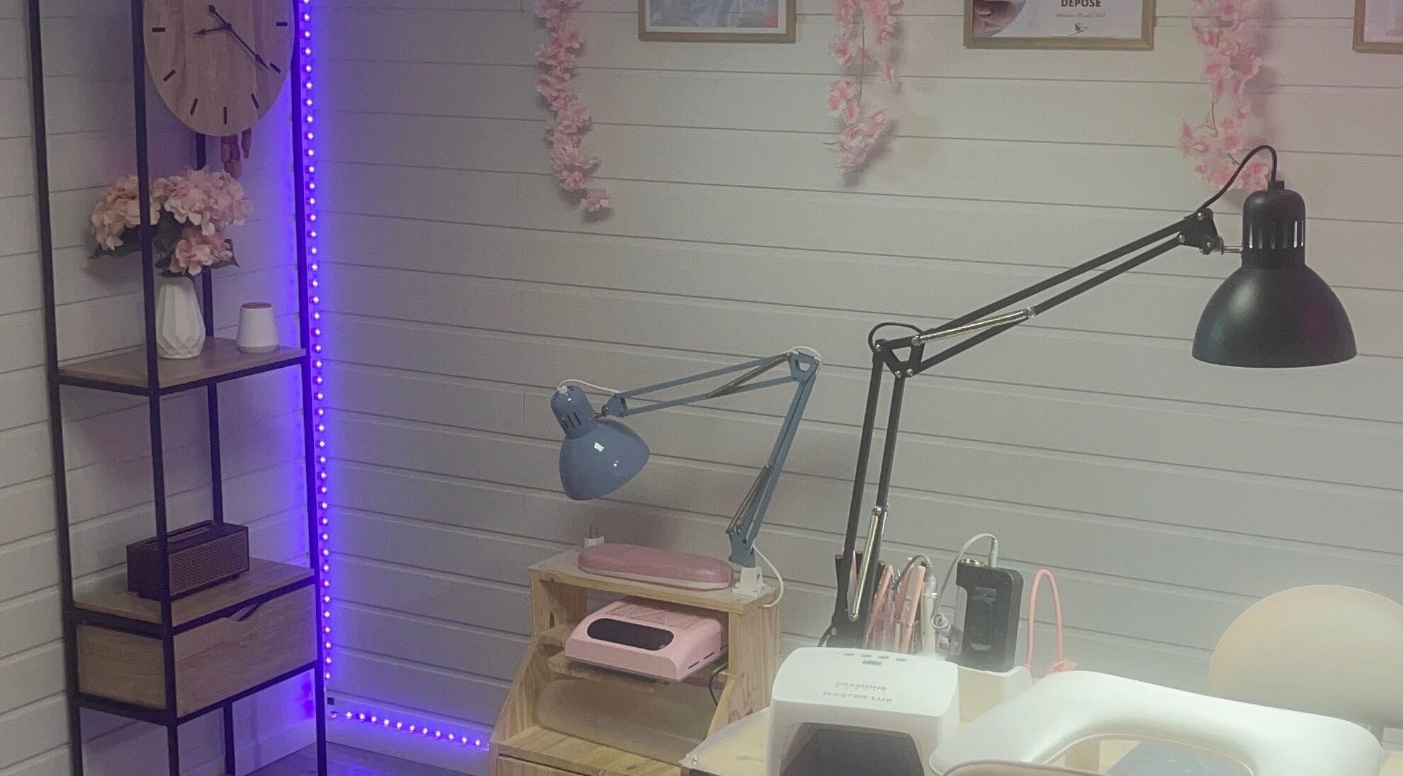 Espace élégant pour soins des ongles chez V&N’ails, Beaucourt, Bourgogne-franche-comté, FR.