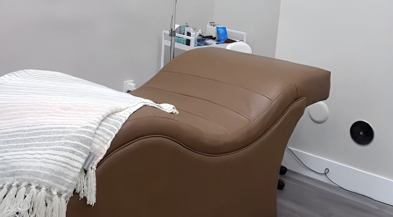 Relaxation lounger at THE LAB, Miami, Florida, US, offering a tranquil spa environment with cozy blankets.