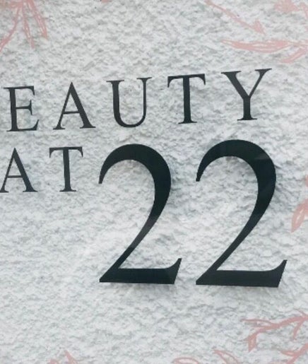 Image de Beauty at 22  2