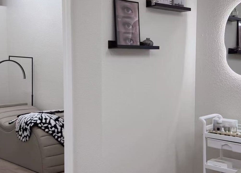 Queena Lash - Upland therapy room with cozy beds, modern design, Upland, California, US.