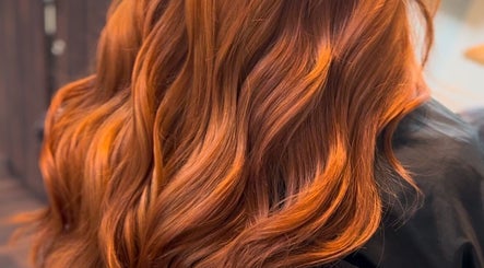 Sarah Anne hair image 3