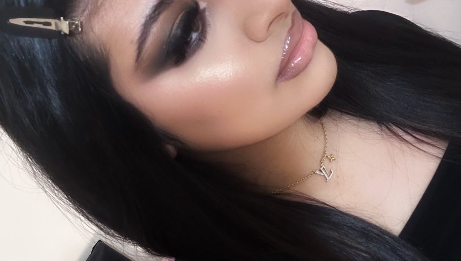 Makeupbyiqra image 1