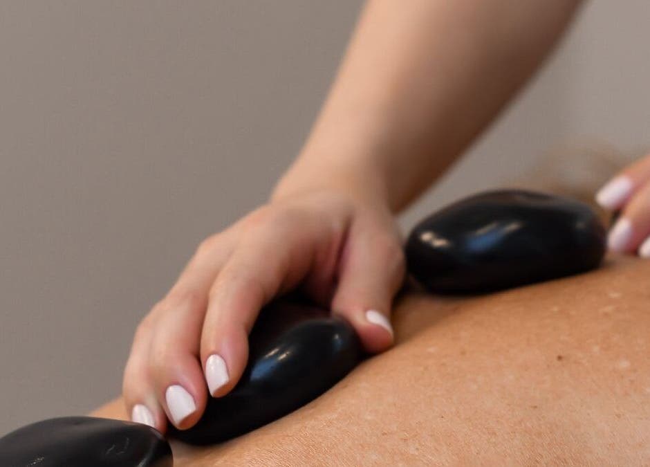 Pedras quentes para massagem em Minha Flor Nails & Spa, Lisboa, Lisboa, PT.