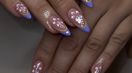 Nailz by Noemi image 3