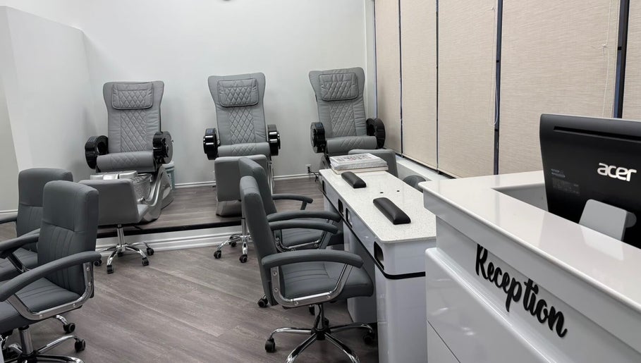 Only Nail Spa image 1