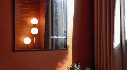 Relaxing ambiance at Just Massage, Diamond Creek, Victoria, AU with soft lighting and calming decor.