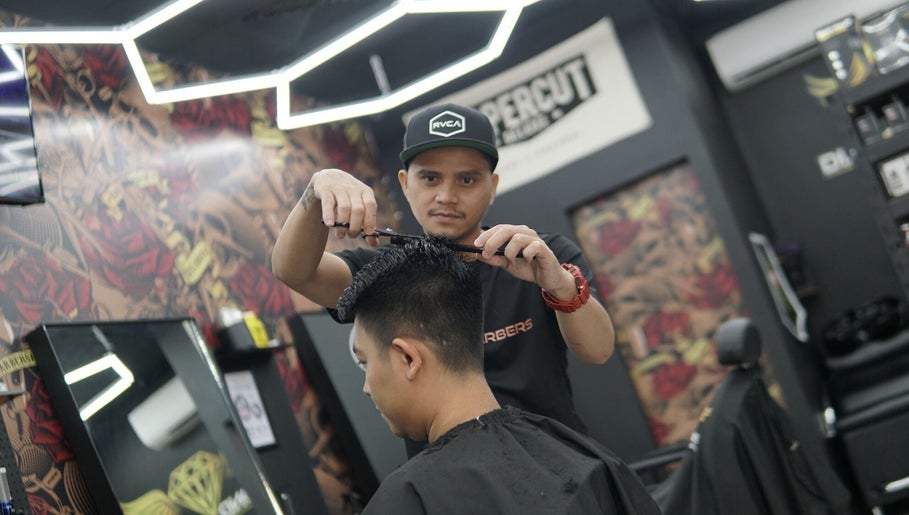 Diamond Barbers - DARWIN CBD صورة 1