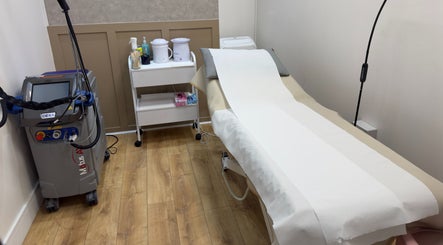 The Elite Wax Group Sheffield - Abbeydale Road