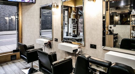 Image de Arcade Hair Salon 2