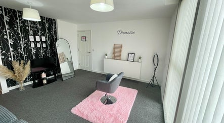 Modern beauty studio at Dionoire, MILTON KEYNES, England, GB with chic décor and styling chair.