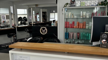 Time to Shine Hair Salon, Toi Ohomai - Mokoia in Rotorua, Bay of Plenty, NZ features chic styling stations and products.