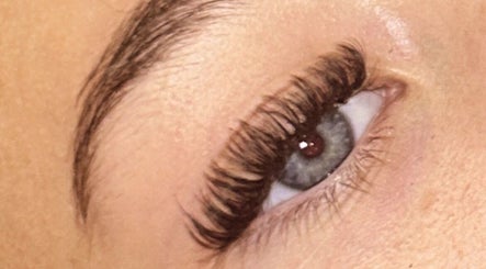 Lashes By Lola