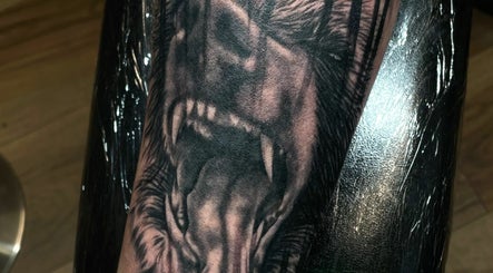 Angry Apple Tattoo Studio image 2