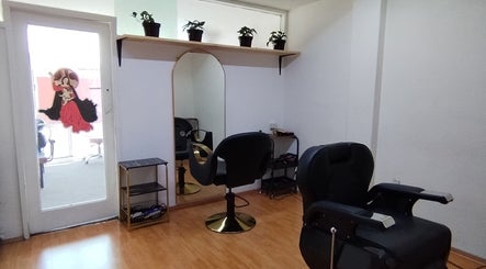 Hình ảnh 2 của Bauhaus hair studio