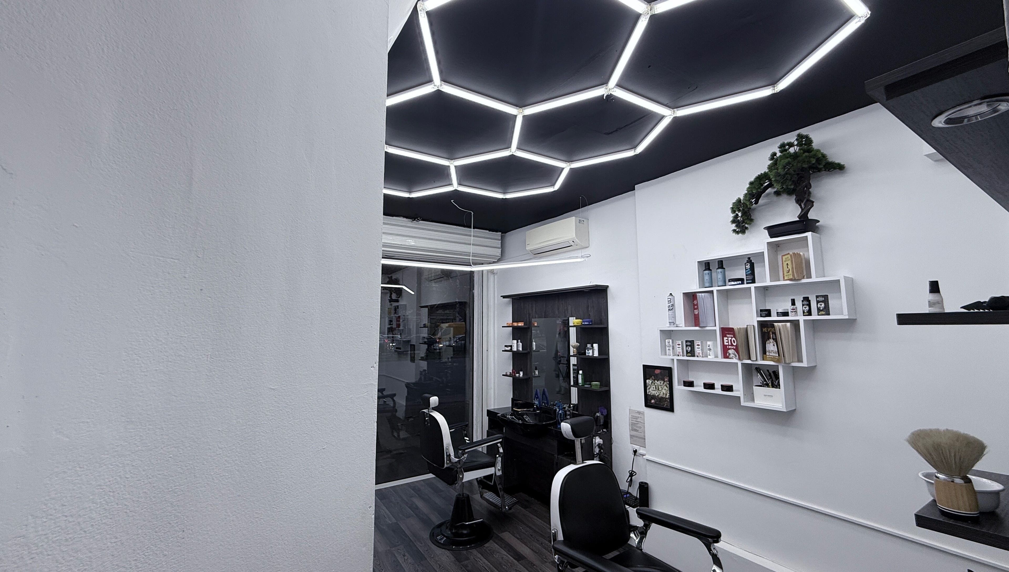 Интериор на Karagyozov Studio Plovdiv с модерно осветление, Plovdiv, Plovdiv, BG.