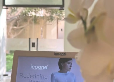 Aestilab 108 Clinic in Dubai featuring modern icoone equipment and elegant decor.