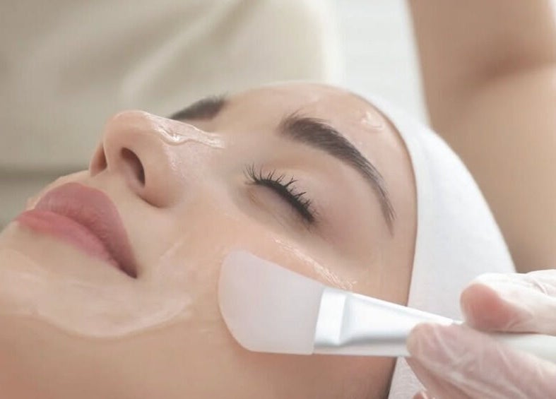 Relaxing facial treatment at Aestilab 108 Clinic, Dubai, Dubai, AE for glowing skin rejuvenation.