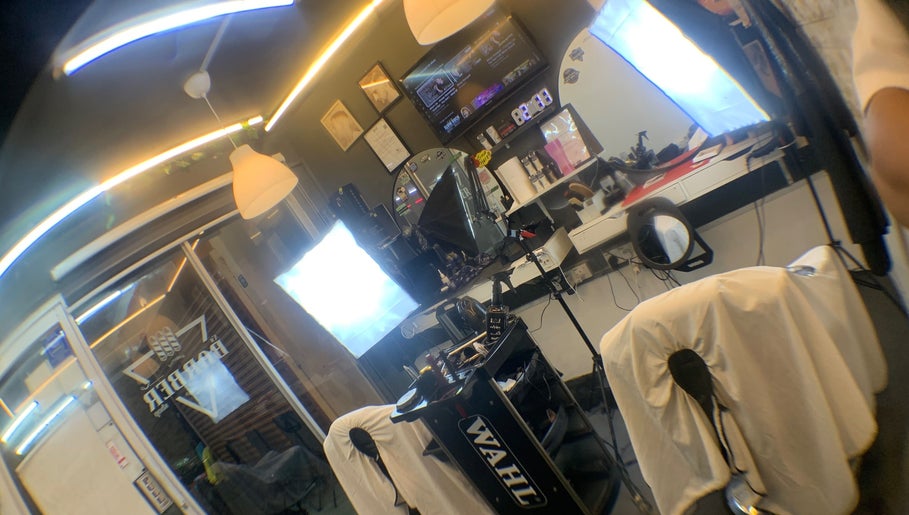 A’S BARBERSHOP | SG TIRAM图像1