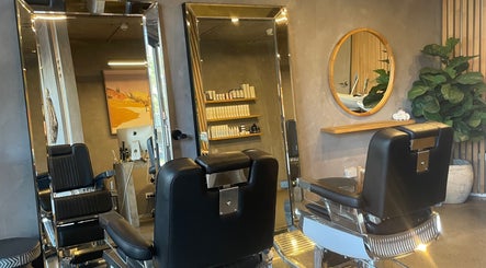 Nikola Krstev Salon