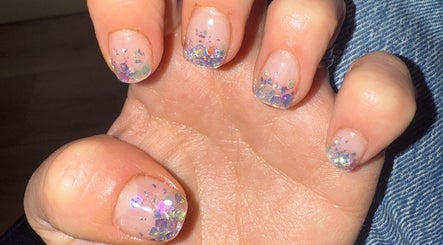 Nails by Lisa (mobile)