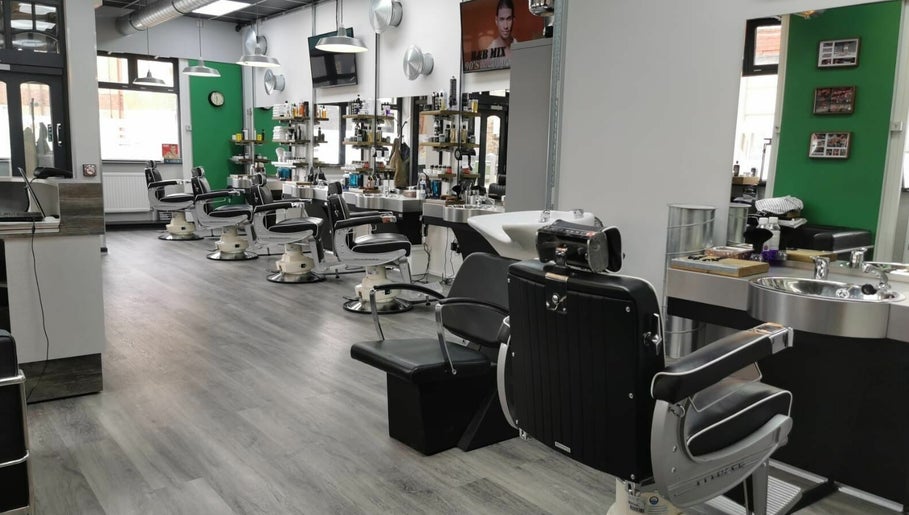 Immagine 1, No'1 Barbers, No'1 Hair Clinic