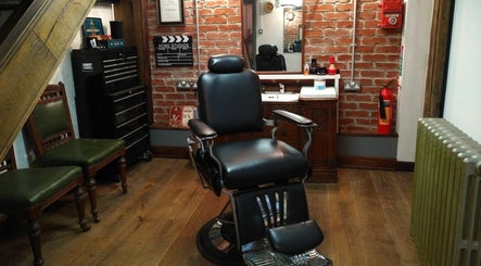 Immagine 2, No'1 Barbers, No'1 Hair Clinic