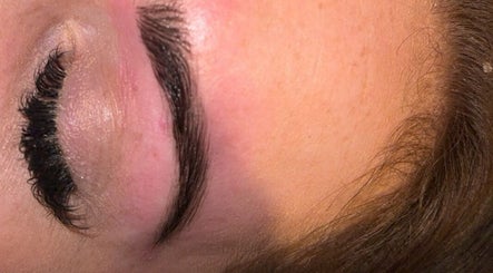 ShannonWestBeauty image 3