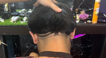 Image de Barber Studio Crisanto 3