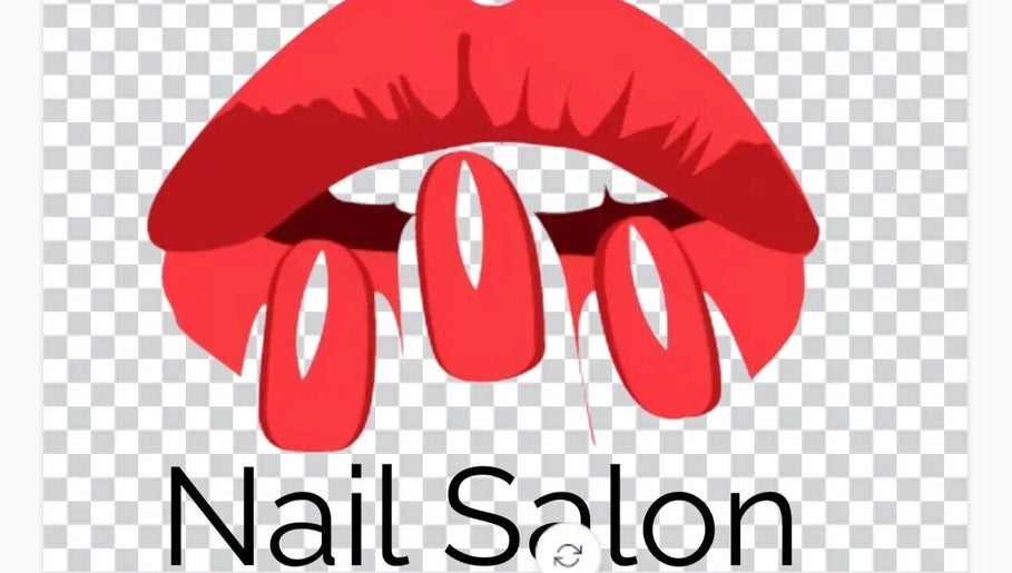 Marly Nails image 1