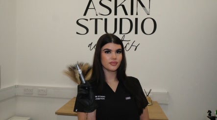 Askin Studio Aesthetics image 3